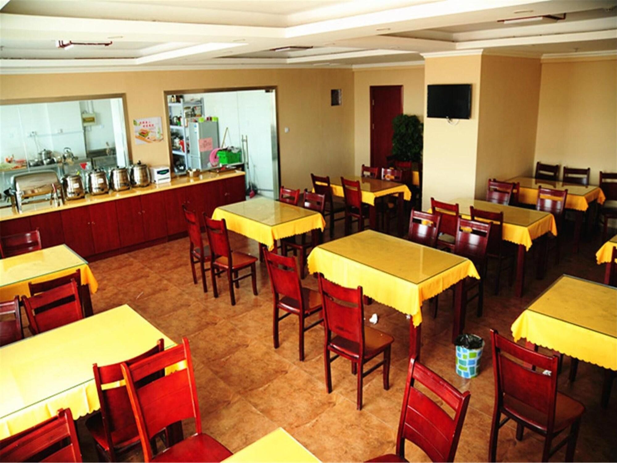 Restaurant GreenTree Inn Huizhou Chenjiang Intercity Rail Station Hotel