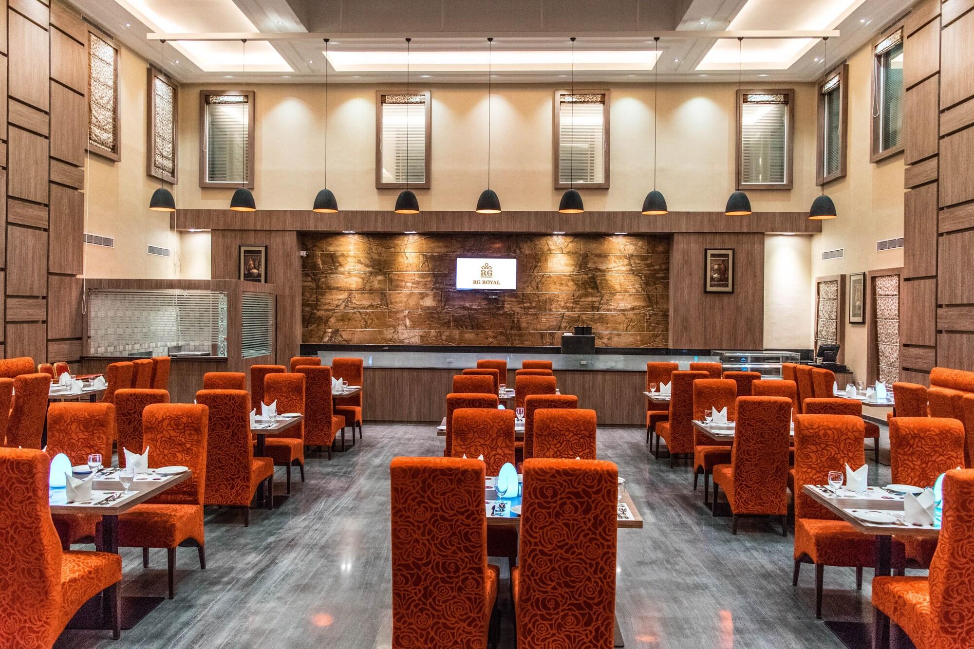 Restaurant RG Royal Hotel and Convention