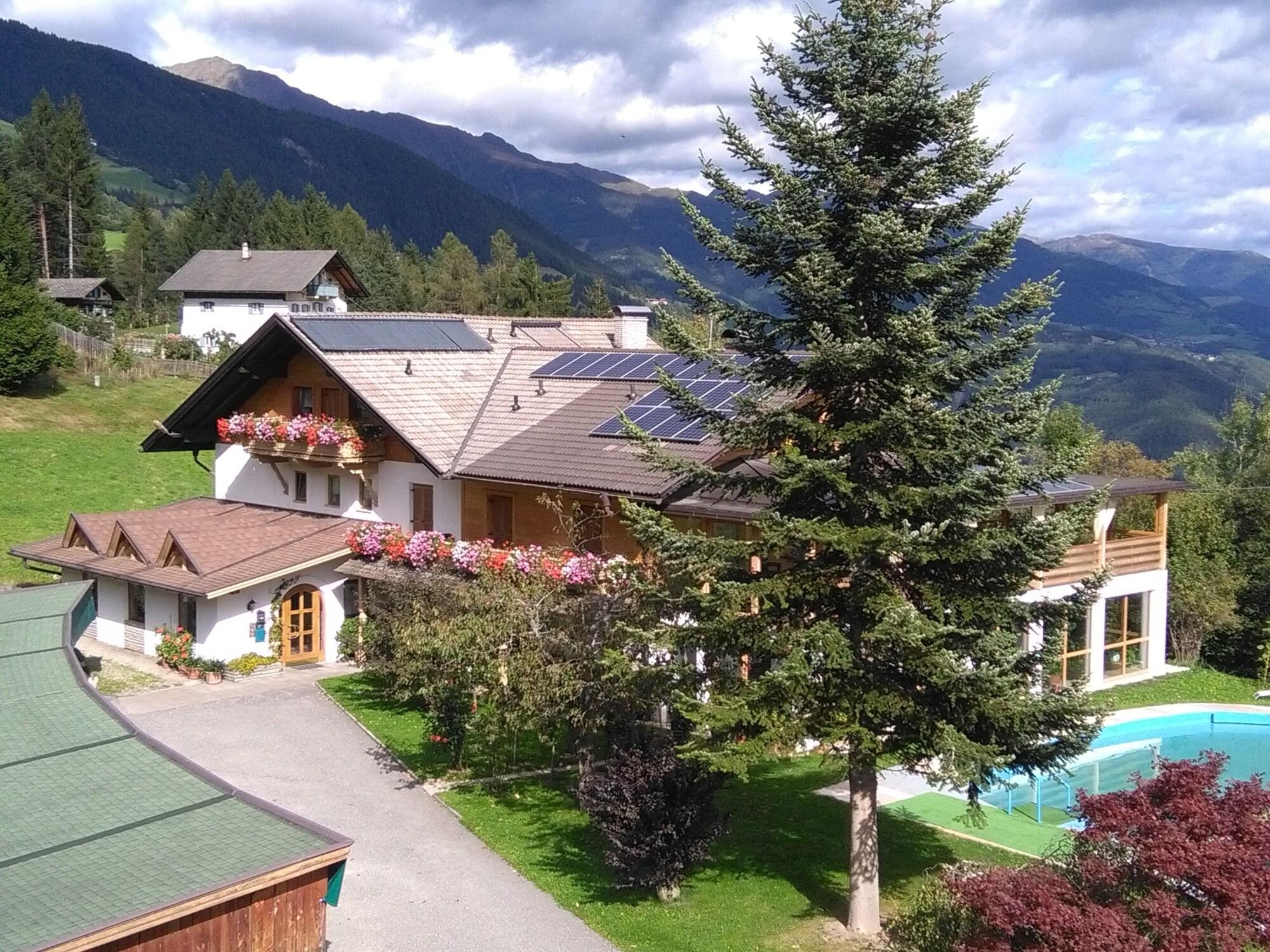 Vista Exterior Pension Marianne