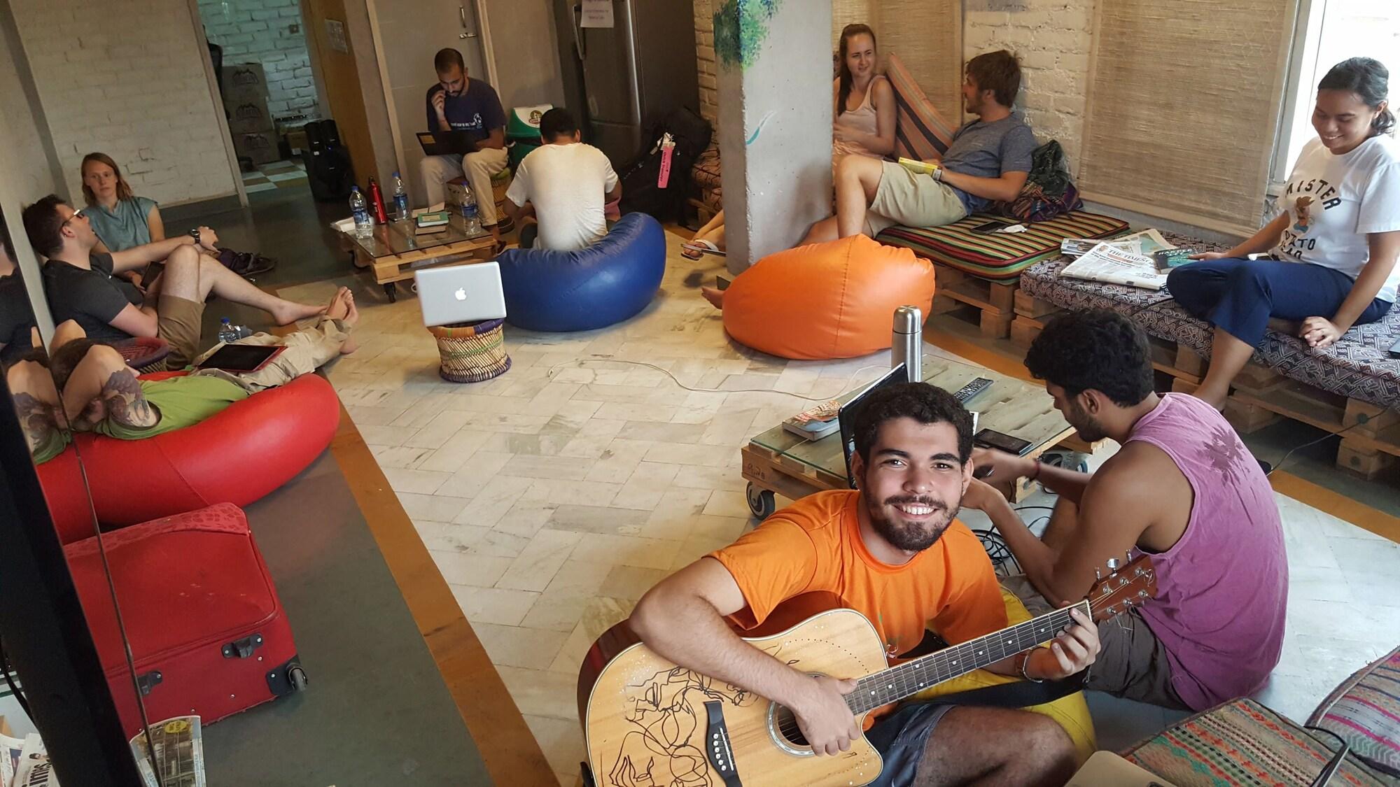 Vista Lobby Jugaad Hostels