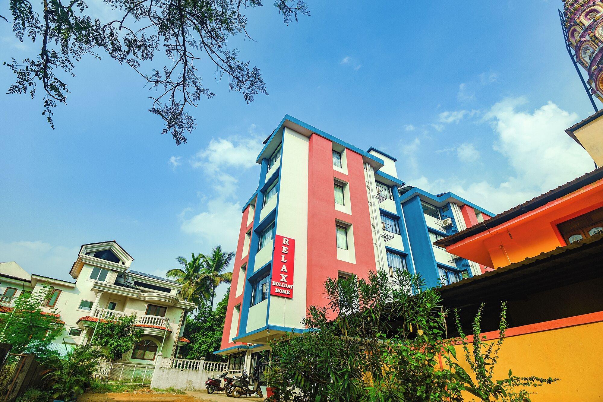 Vista Exterior Relax Holiday Home,Margao Railway Station