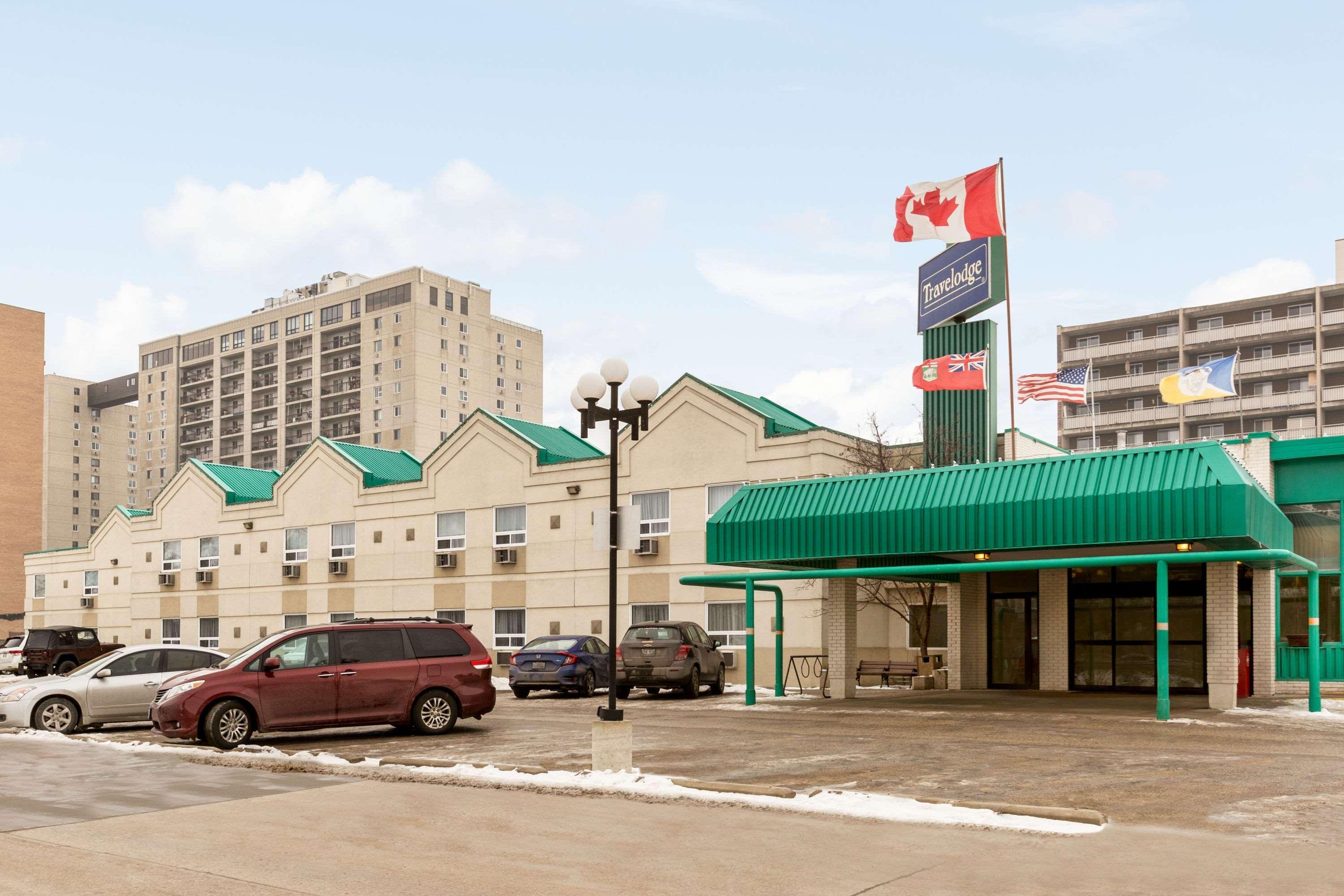 Vista Exterior Travelodge by Wyndham Winnipeg East