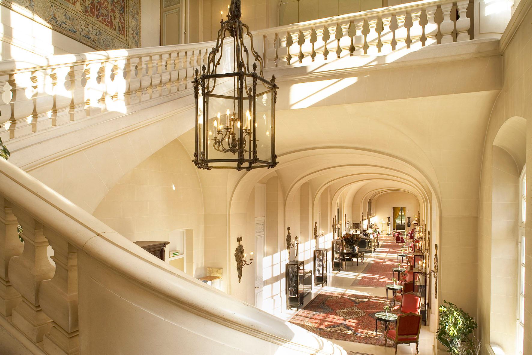 Vista Lobby Château d'Artigny