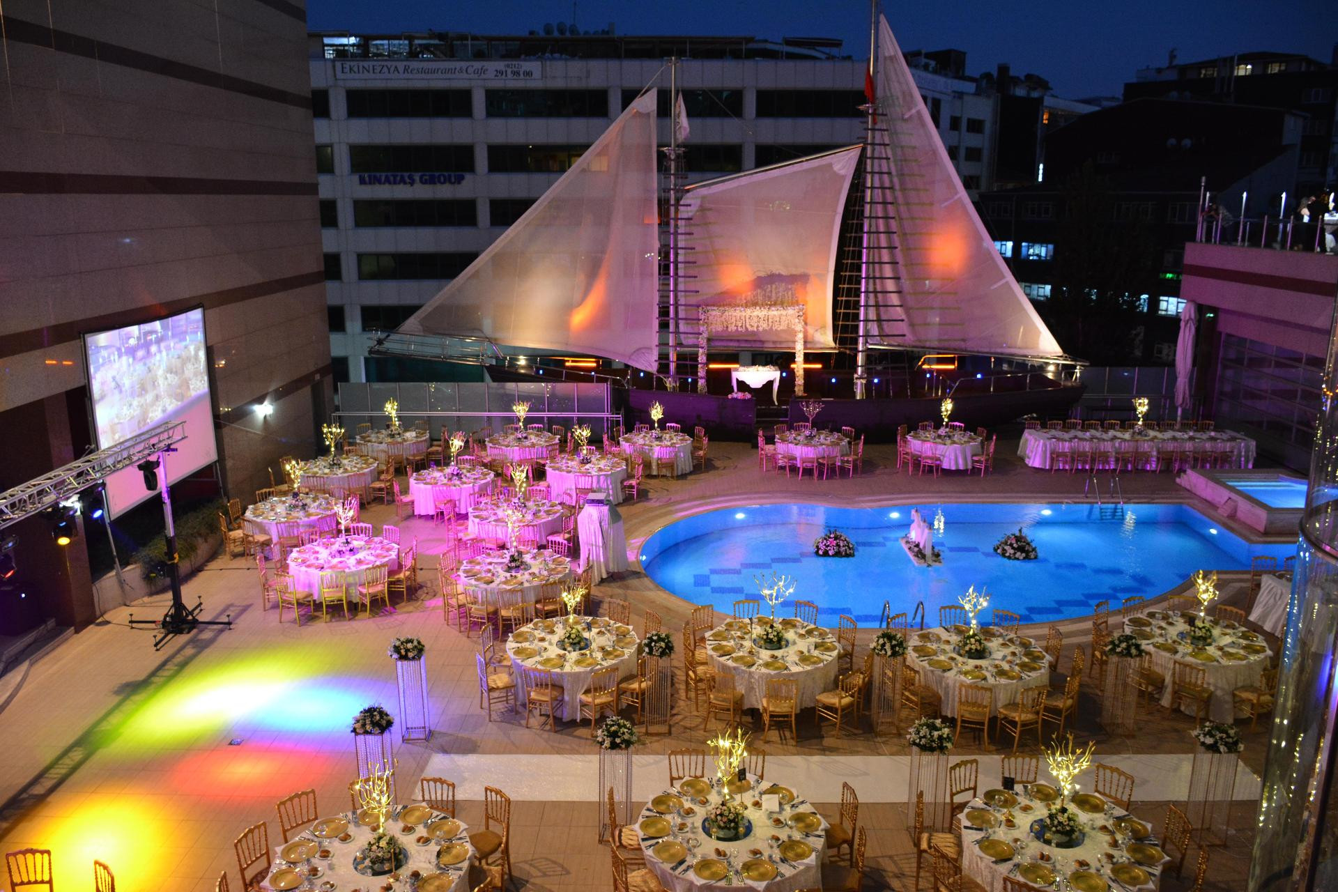 Vista Exterior Grand Cevahir Hotel & Convention Center