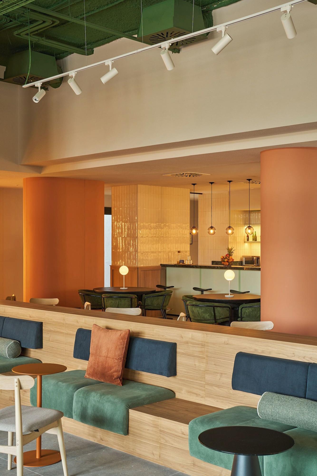 Bar/Salón Node Madrid Carabanchel