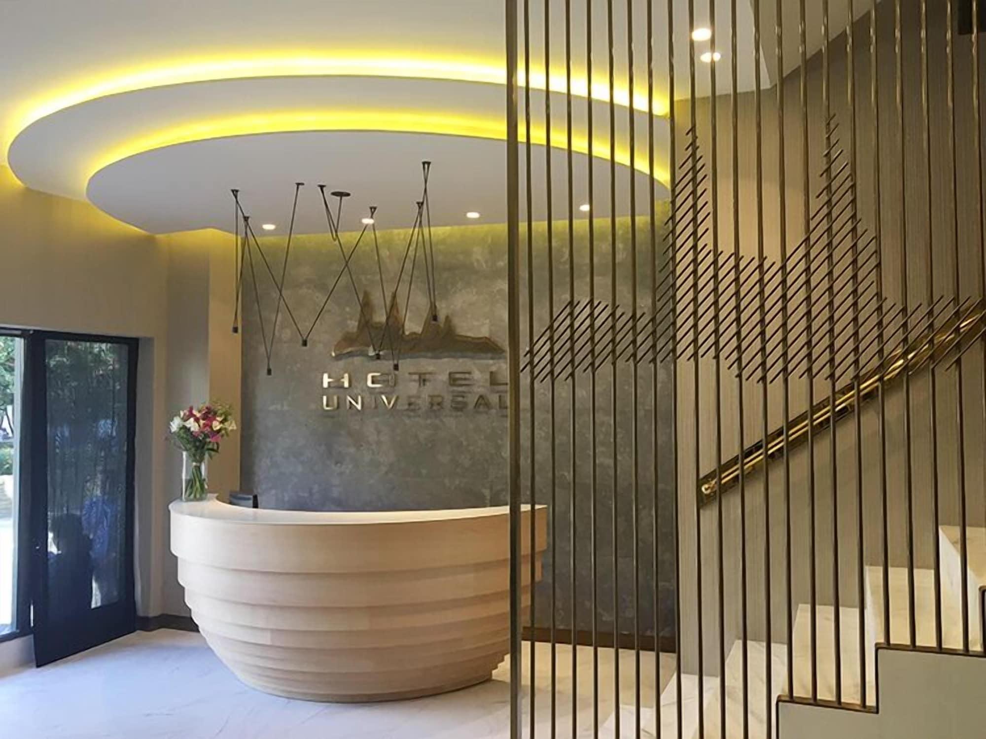 Varios Hotel Universal