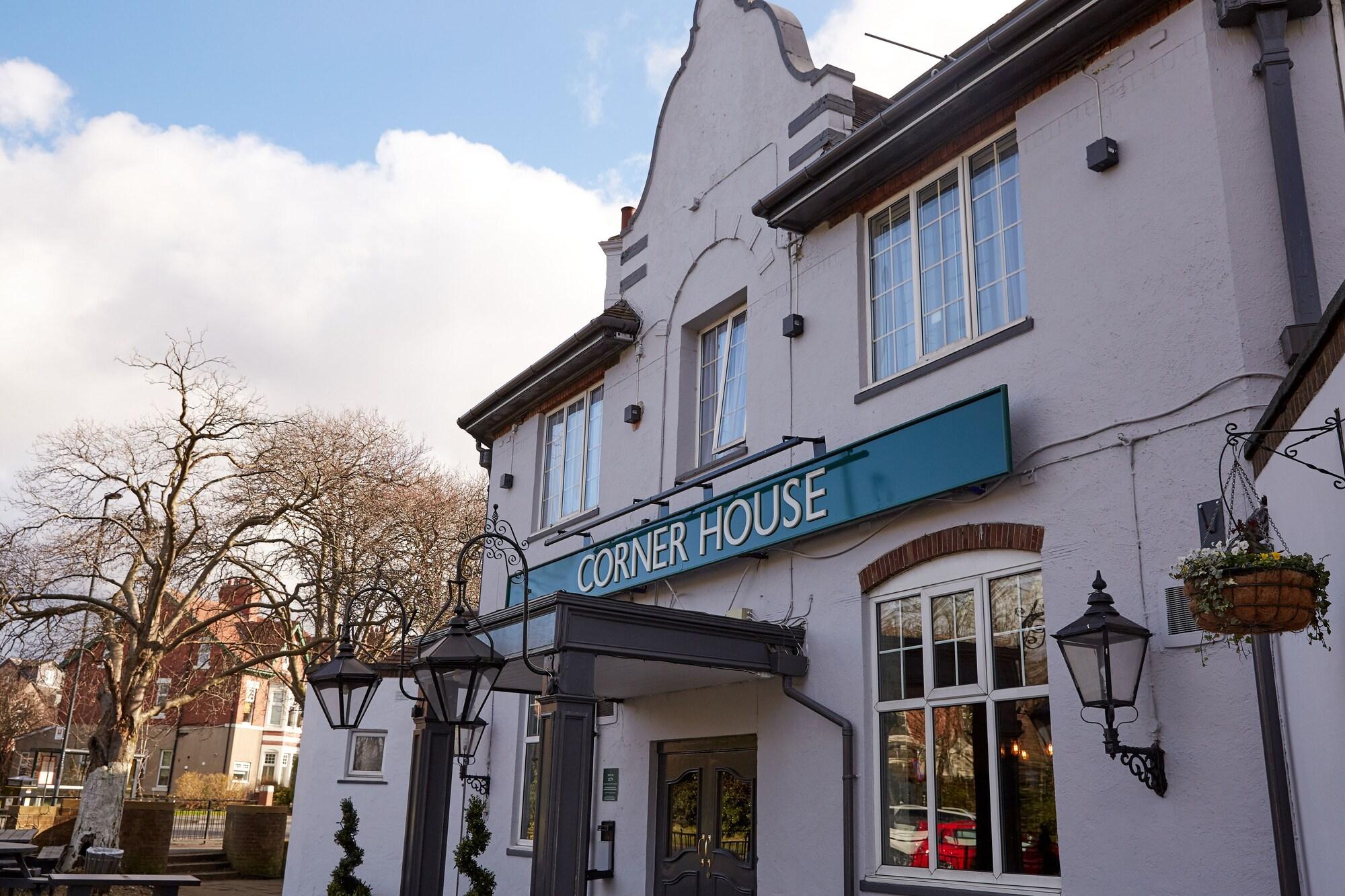 Varios Corner House Hotel by Greene King Inns