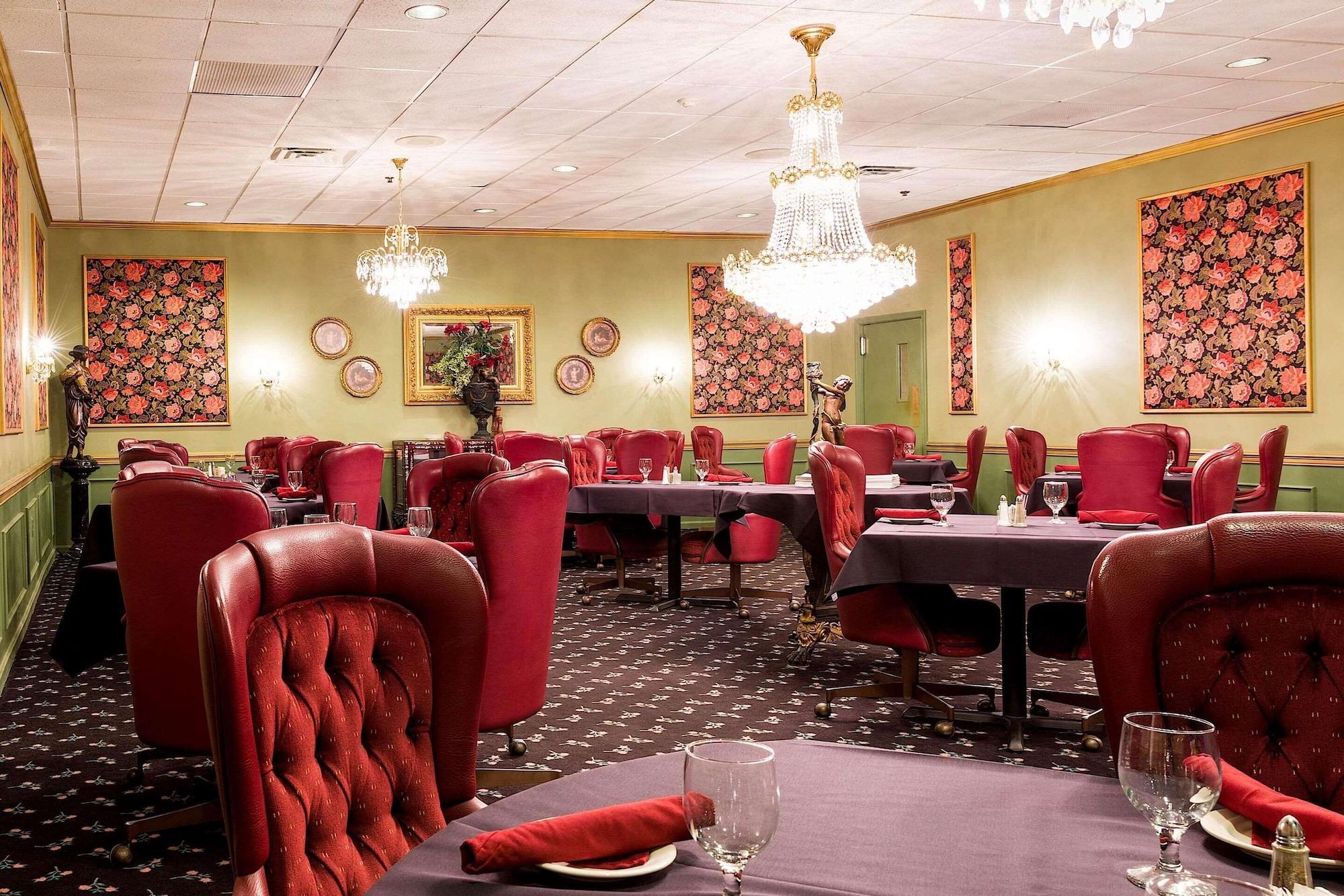 Restaurant Park Inn by Radisson Sharon