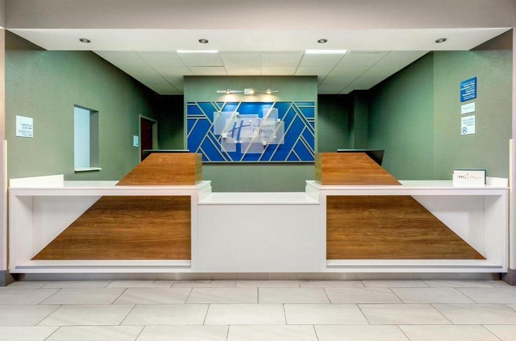 Vista Lobby Holiday Inn Express and Suites Orlando Ocoee East