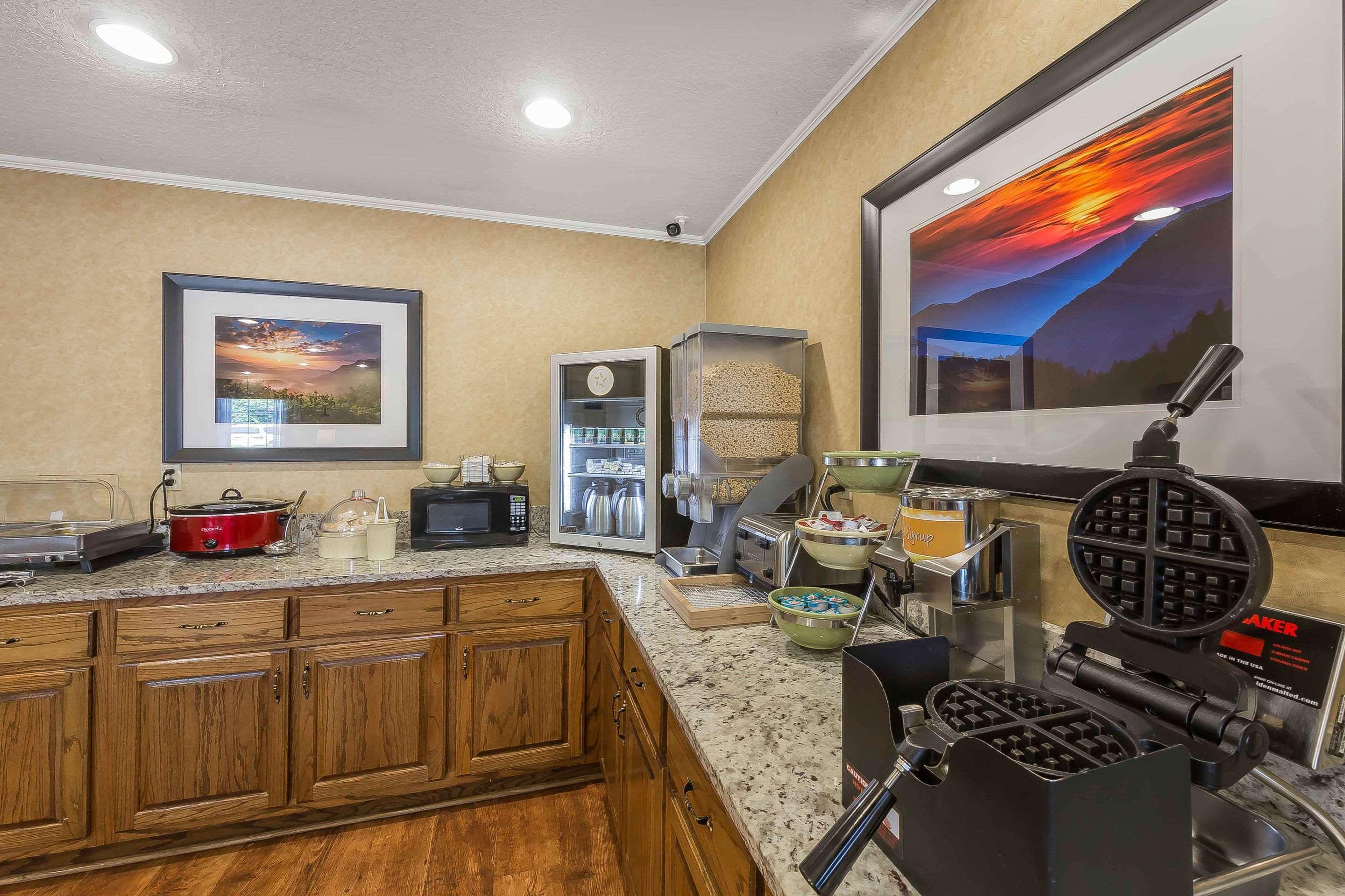 Restaurant Quality Inn Alcoa Knoxville