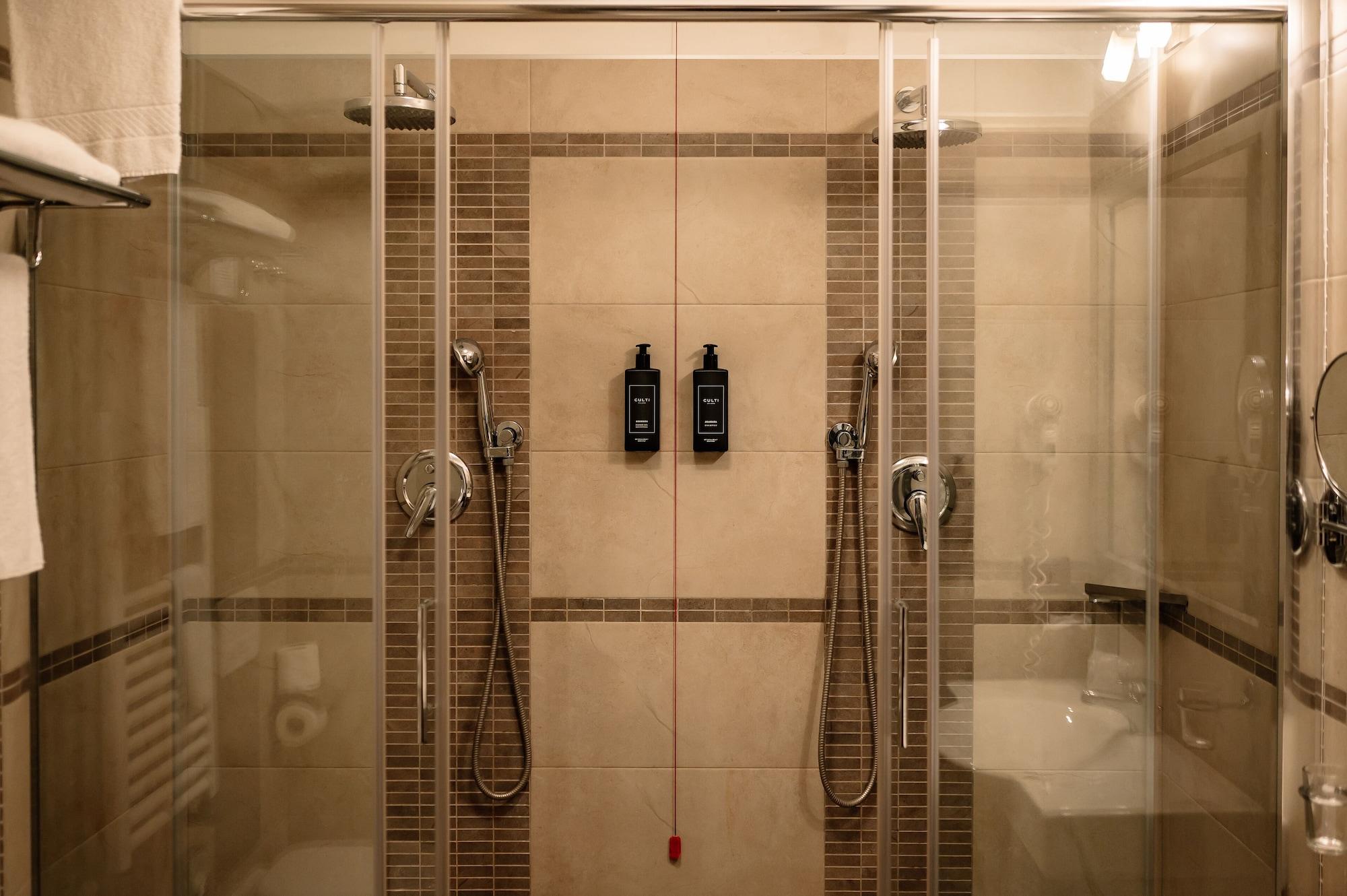 Set de Habitación Hotel Cosmopolitan Bologna