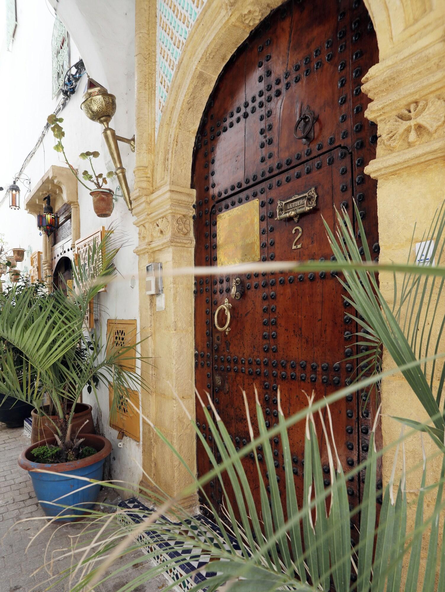 Vista Exterior Riad Khadija Mille et une Nuit