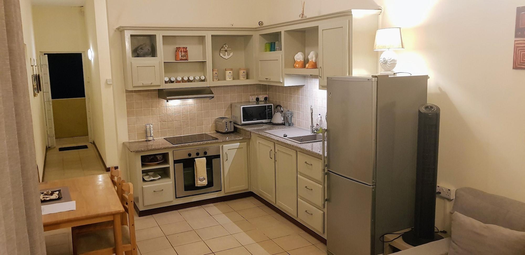 Equipamiento de Habitación Paradya Beach Apartments