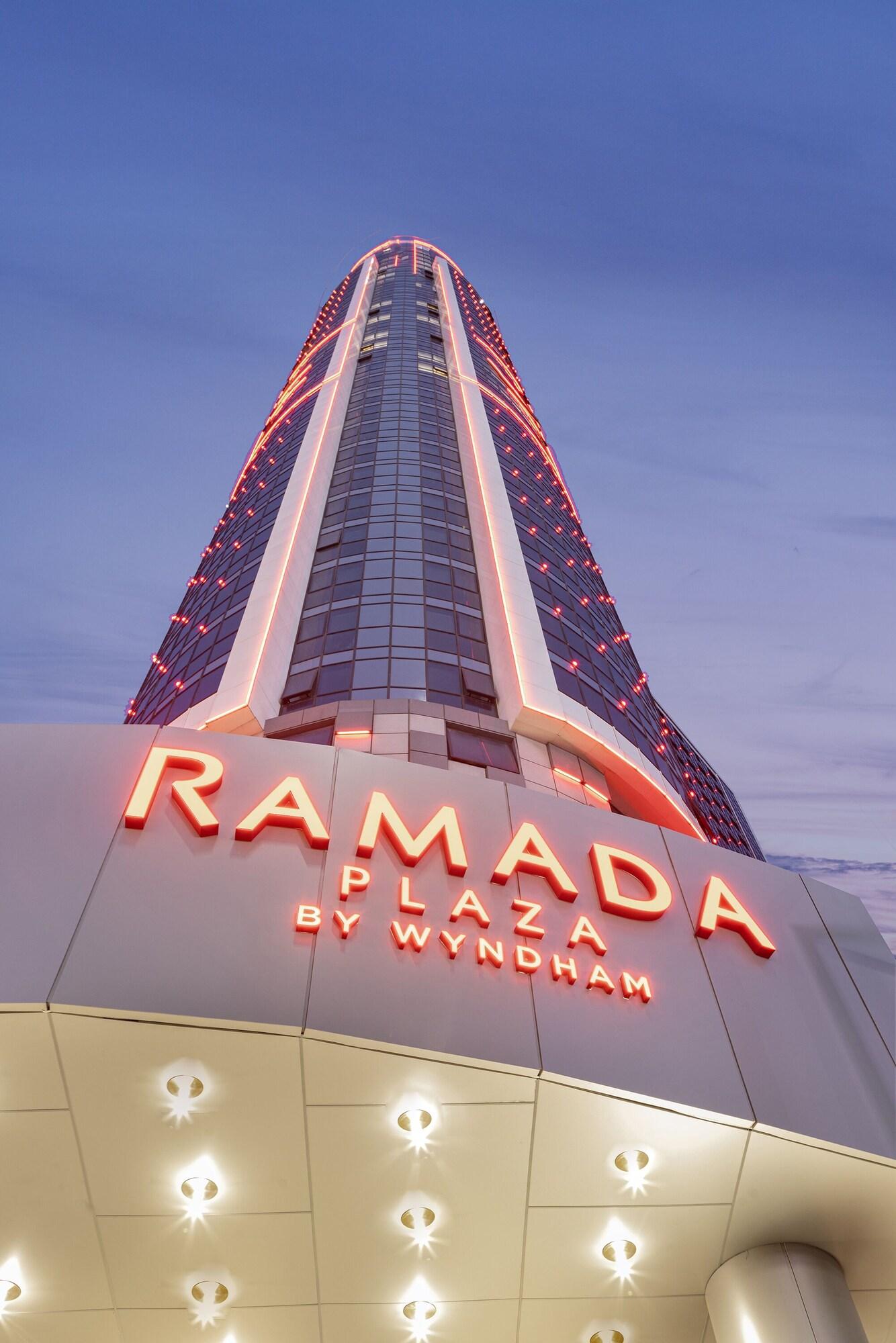 Vista Exterior Ramada Plaza By Wyndham Batumi
