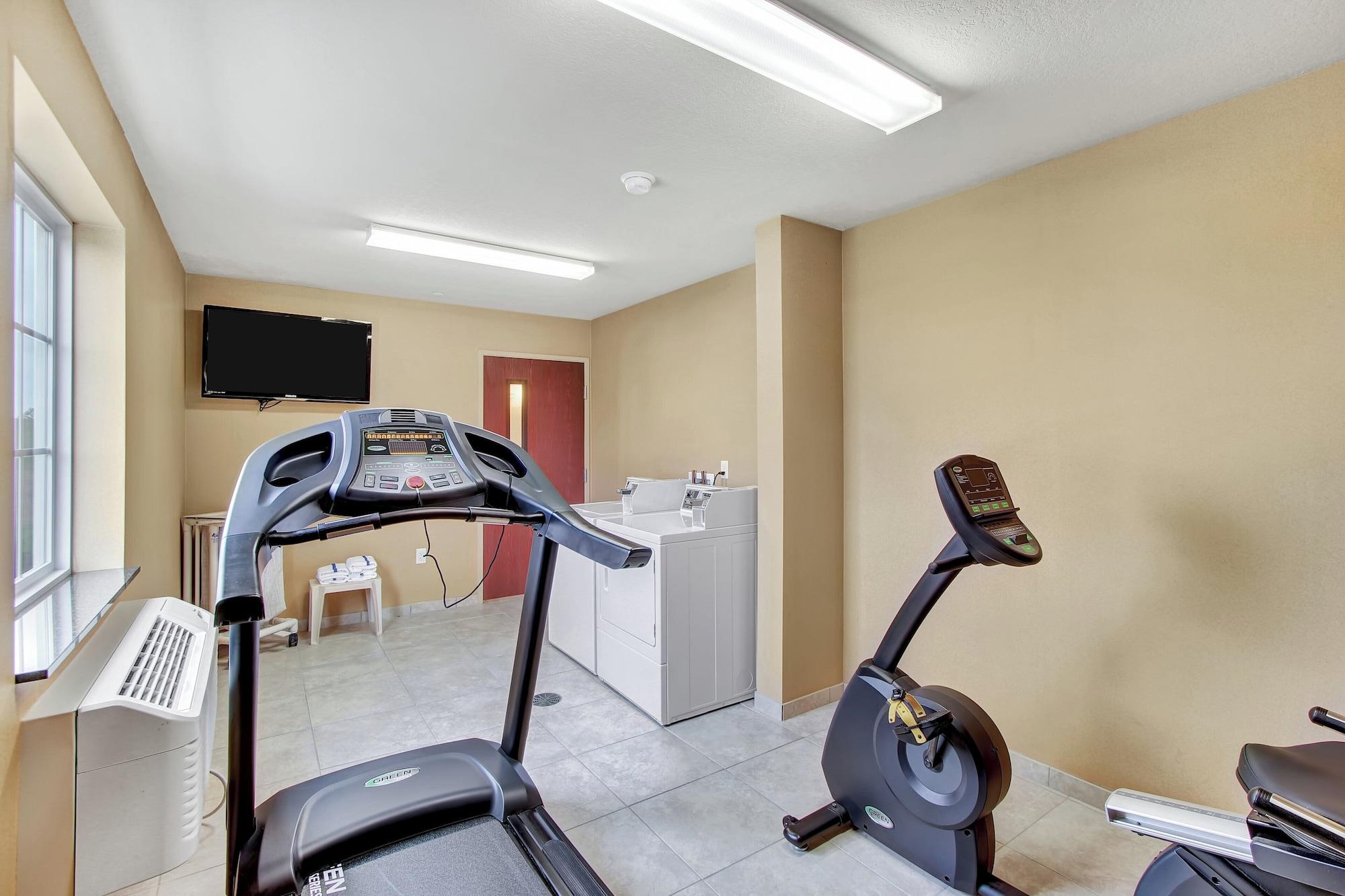 Gimnasio Cobblestone Hotel & Suites - Waynesboro