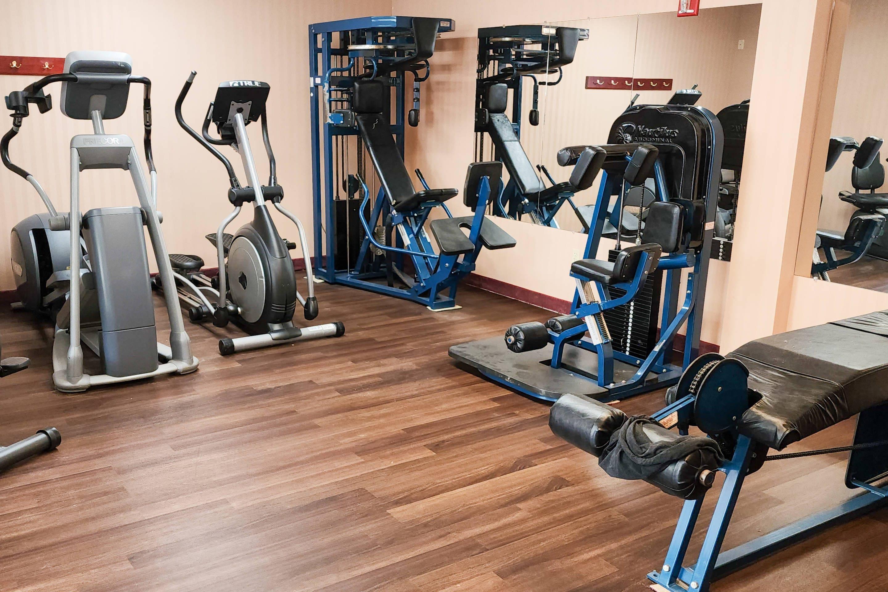 Gimnasio Quality Inn & Suites Bellville - Mansfield