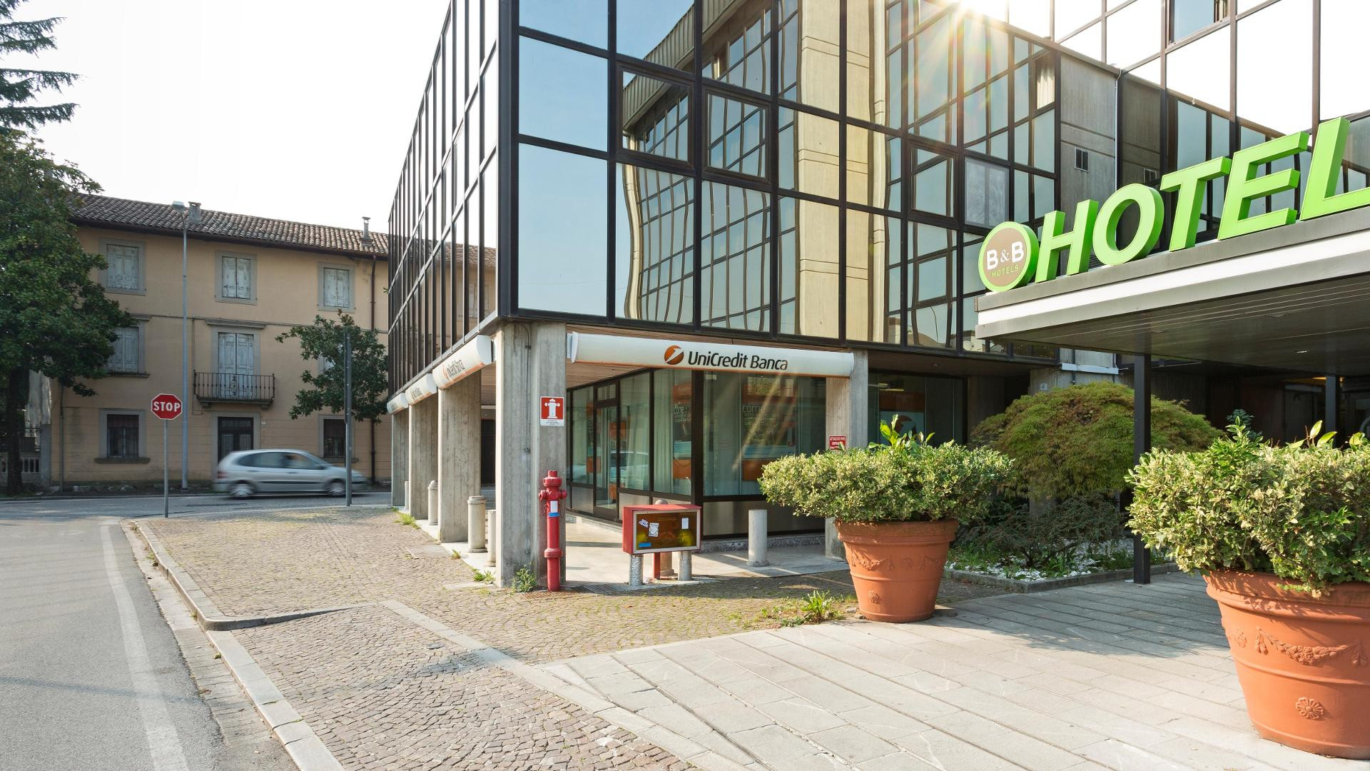 Vista Exterior B&B Hotel Udine