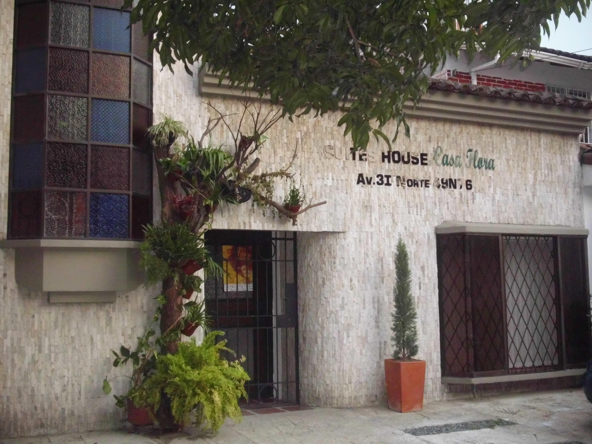 Vista Exterior Suites House Casa Flora