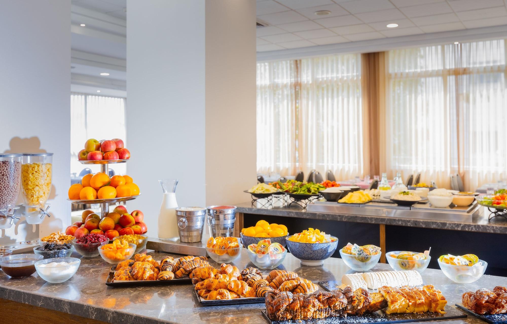 Restaurant Jacob Tiberias by Jacob Hotels
