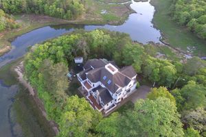 Alquiler Vacacional - "Luxury Waterfront Retreat – Spacious, Secluded, and Perfect for Events!"