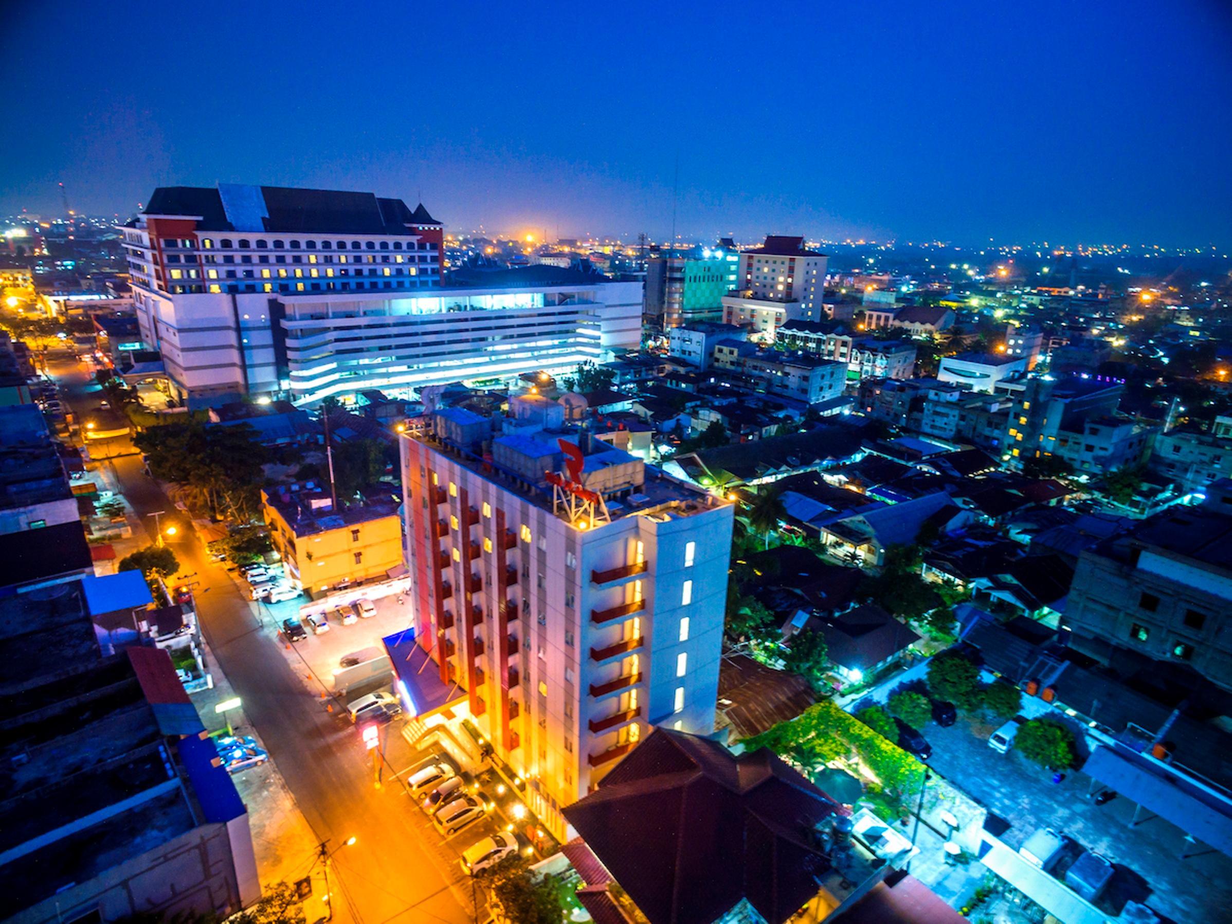 Vista Exterior Red Planet Pekanbaru