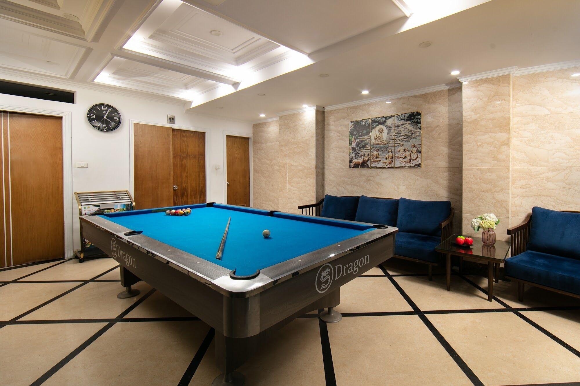 Varios Hanoi Backpackers Hostel & Rooftop bar