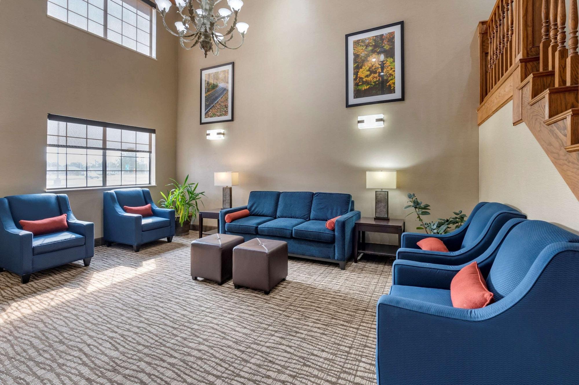 Vista Lobby Comfort Inn & Suites
