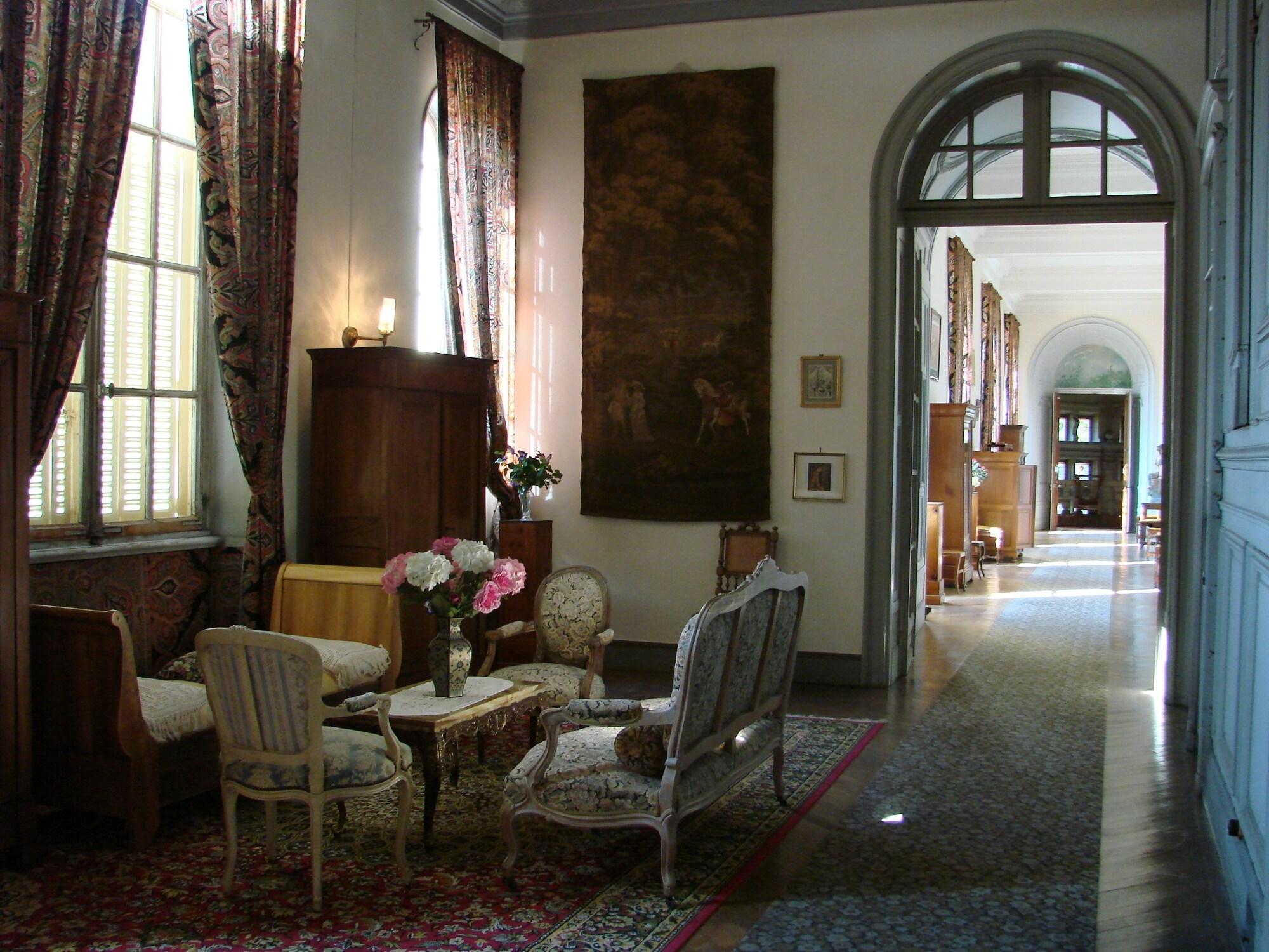 Vista Lobby Chateau De Villersexel Chateaux Et Hotels Collection