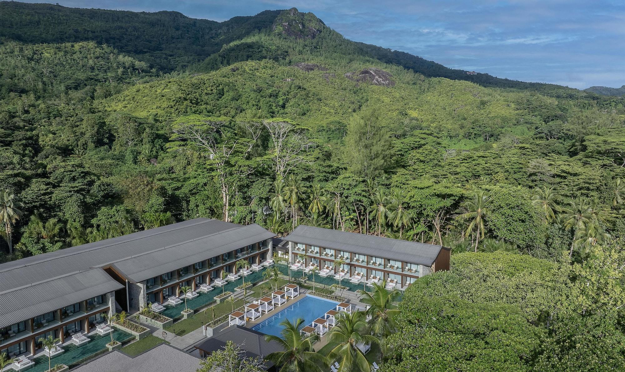 Vista Exterior Avani Plus Barbarons Seychelles Resort