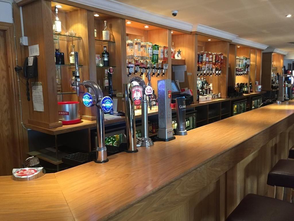 Bar/Salón Gilvenbank