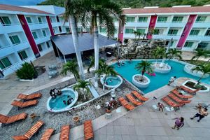 Alojamiento - HOTEL LA ISLA HUATULCO