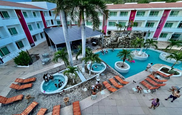 HOTEL LA ISLA HUATULCO - Hoteles 4 estrellas en Huatulco, Oaxaca