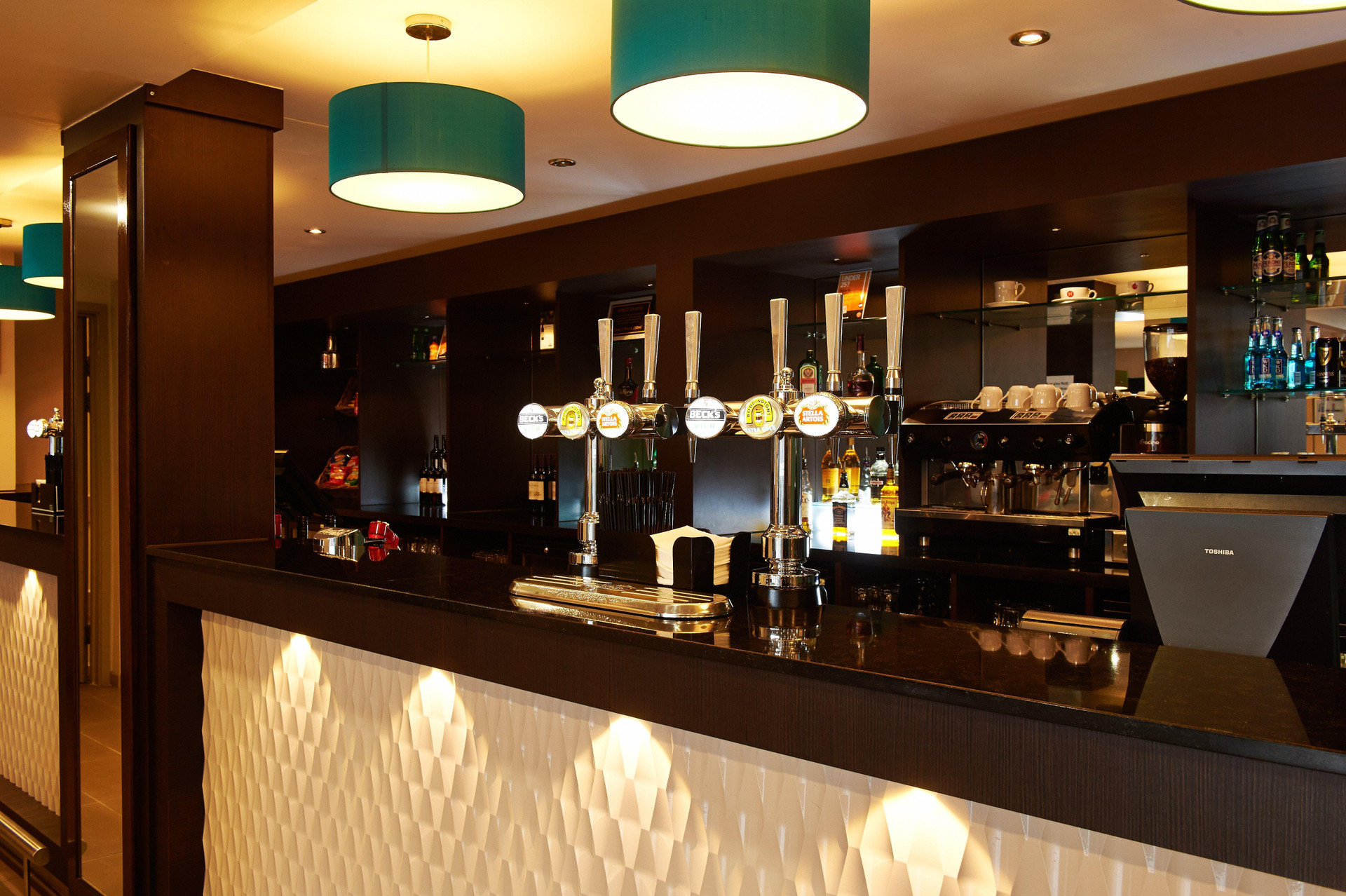 Bar/Salón Holiday Inn Express Manchester Airport by IHG