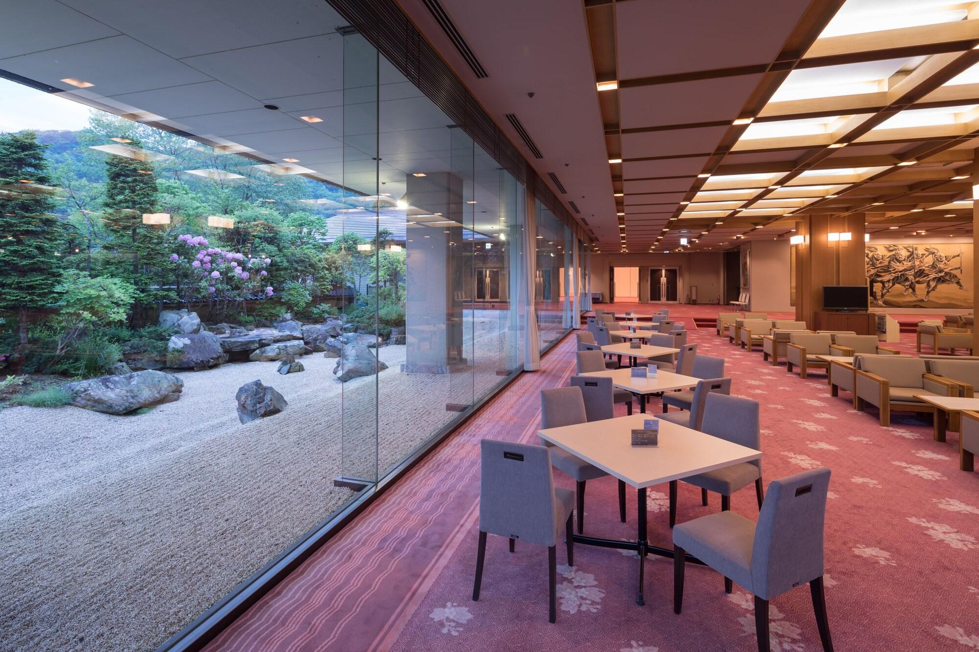 Vista Lobby Hanamaki Onsen Hotel Senshukaku