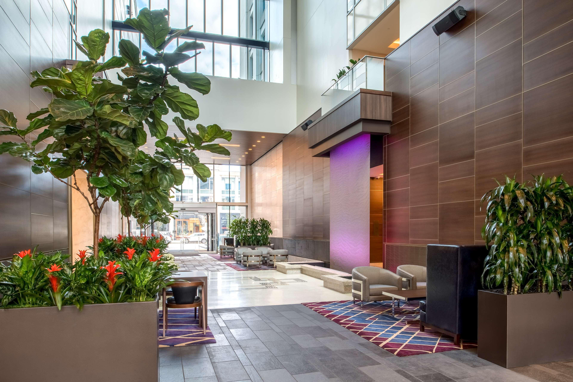 Vista Lobby Embassy Suites by Hilton Seattle Downtown Pioneer Square