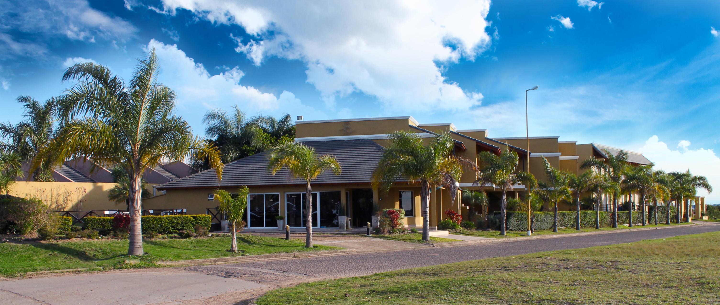 Vista Exterior Brisas del Lago Apart & Hotel Federacion