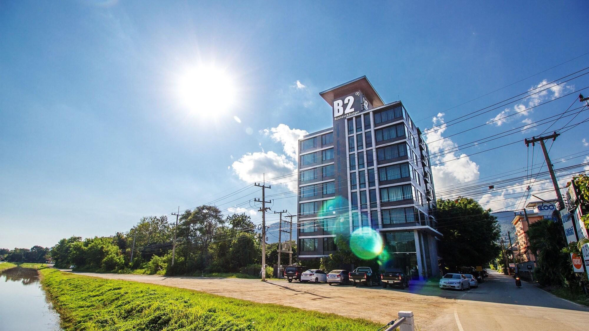 Varios B2 Black Business & Budget Hotel