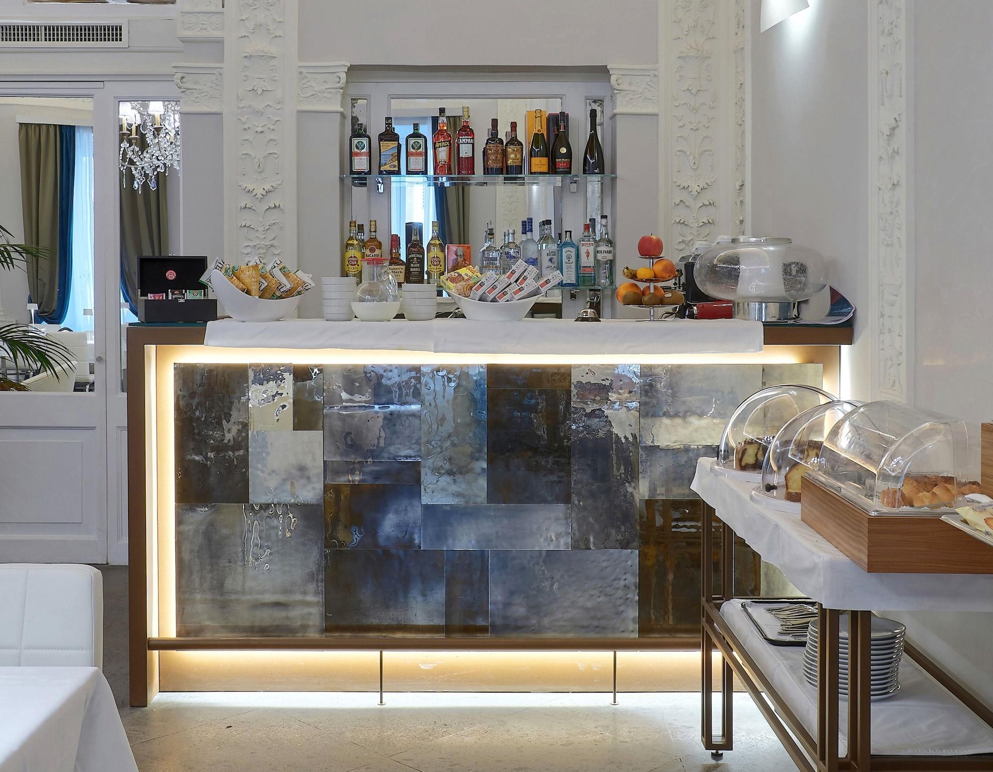 Restaurant L'Obelisque Maison De Luxe