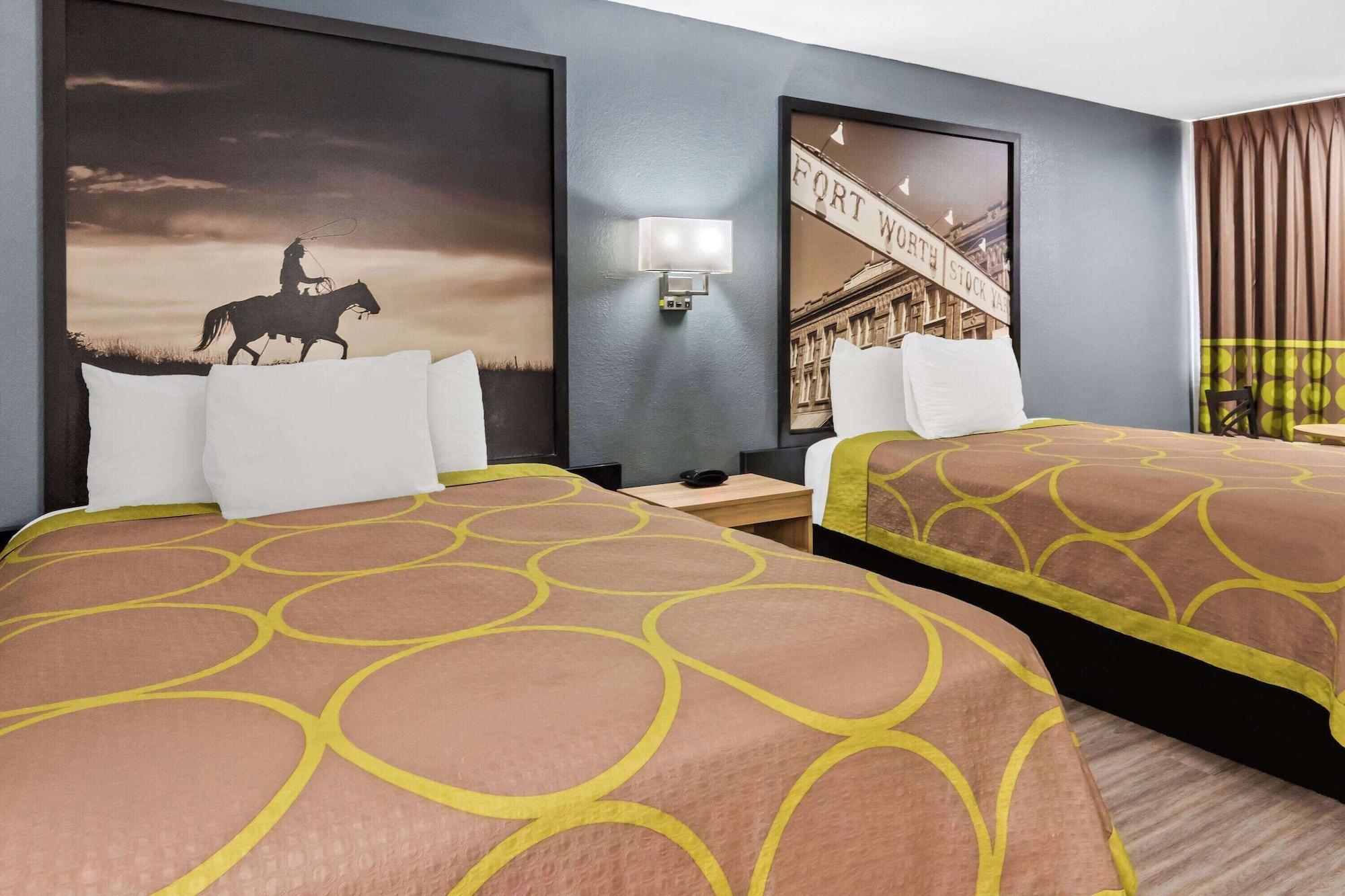 Habitación Super 8 by Wyndham Grand Prairie Southwest