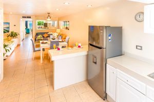 Alquiler Vacacional - Peaceful Oceanfront condo, Blue&White Calming Vibes, Attentive onsite staff