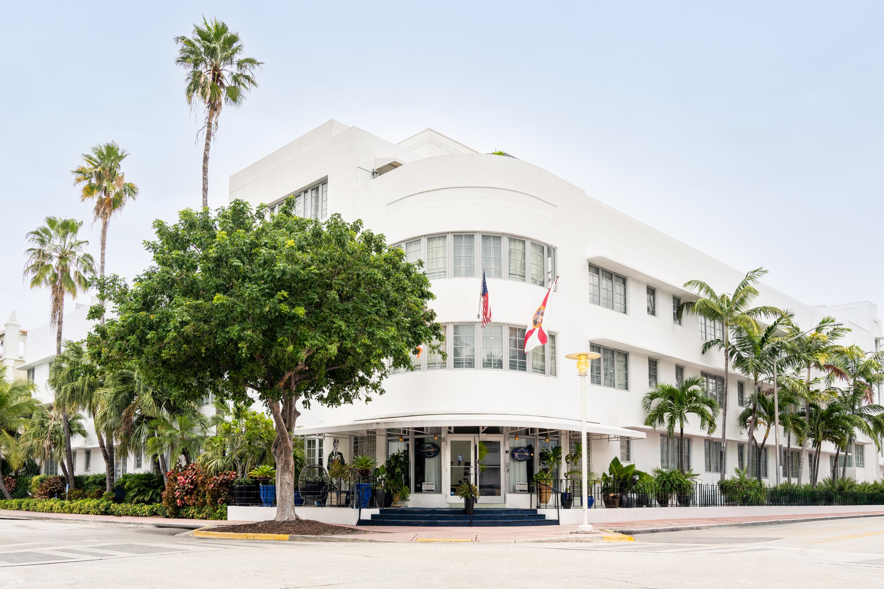 Vista Exterior Riviera Hotel South Beach