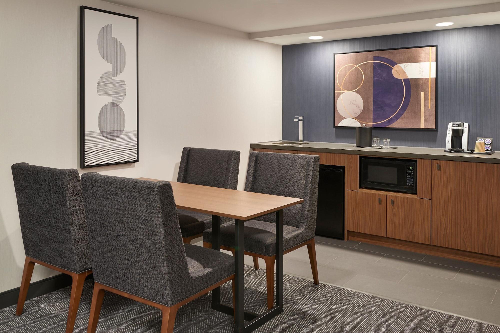 Equipamiento de Habitación Courtyard by Marriott Toronto Mississauga/Meadowvale