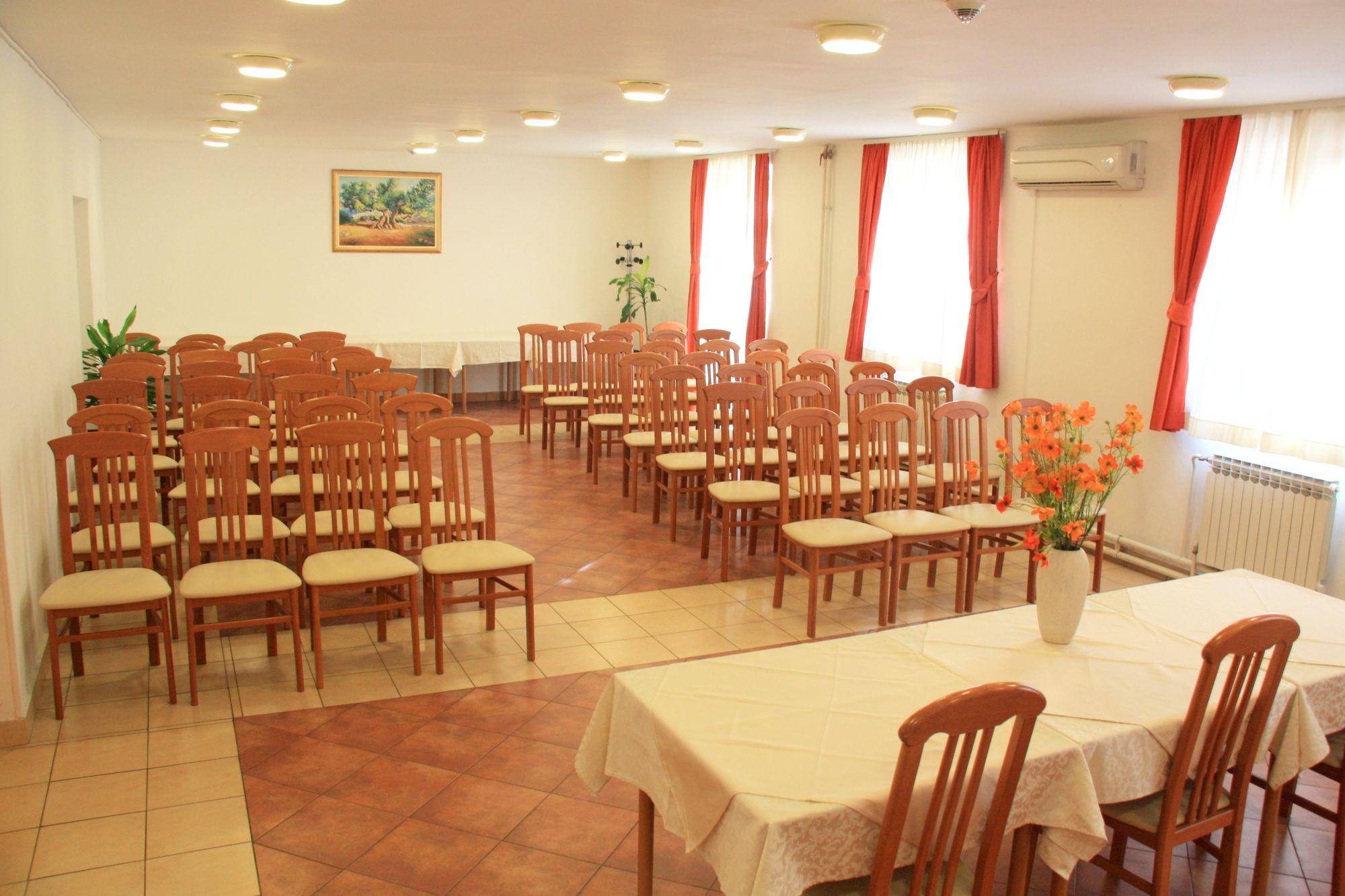 Sala de Reuniones HoSTel Dujam