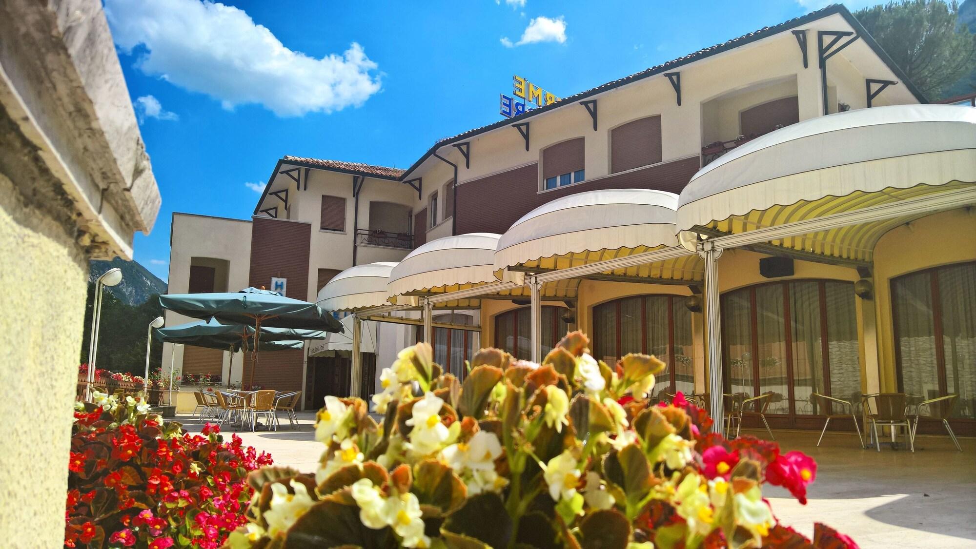 Vista Exterior Hotel Terme San Vittore