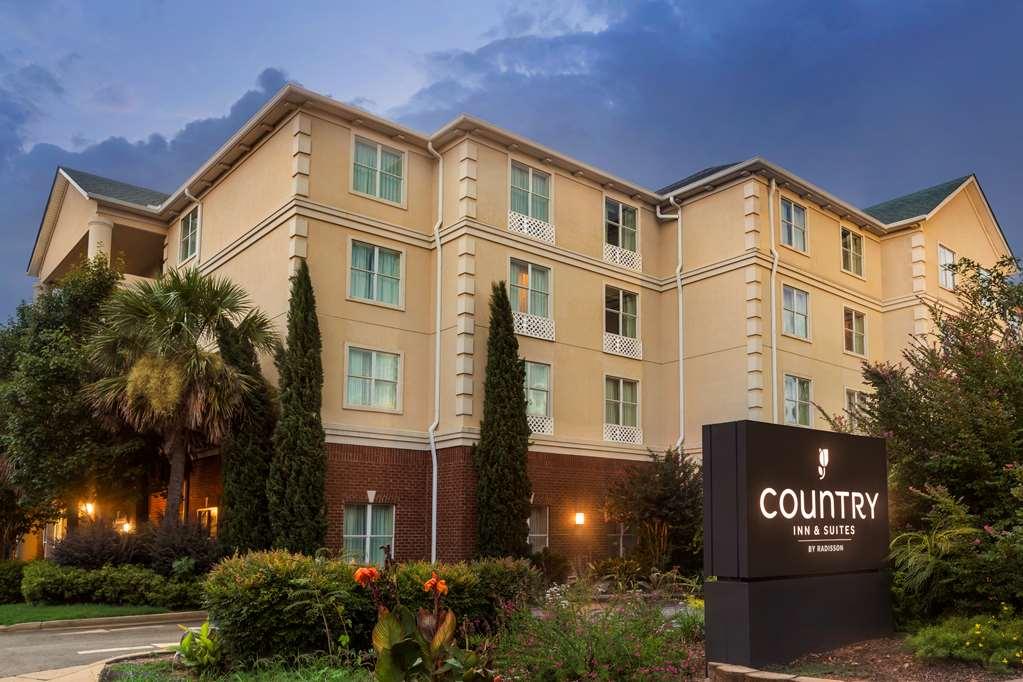 Vista Exterior Country Inn & Suites Athens