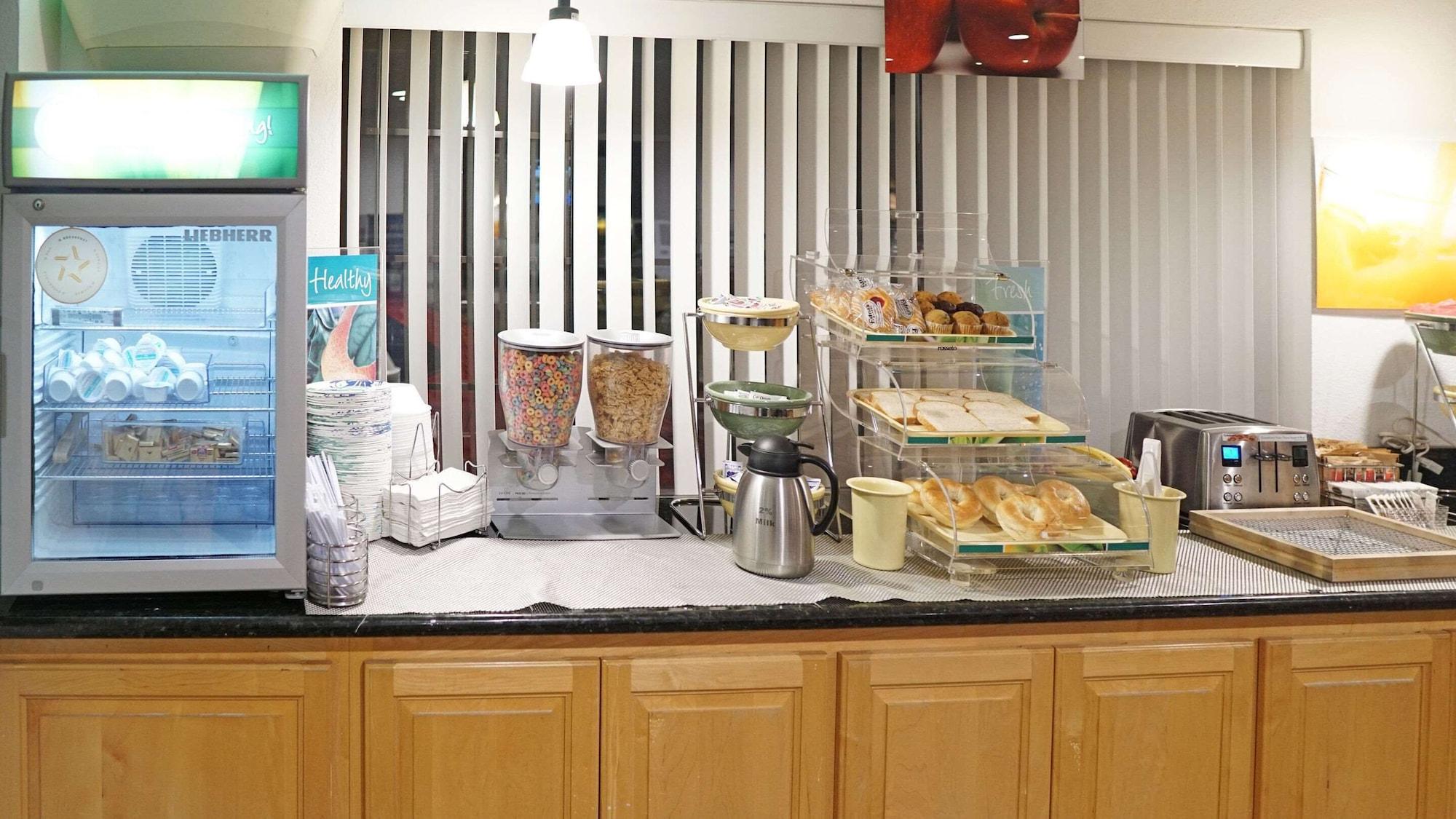 Restaurant Quality Inn Near Fort Hunter Liggett