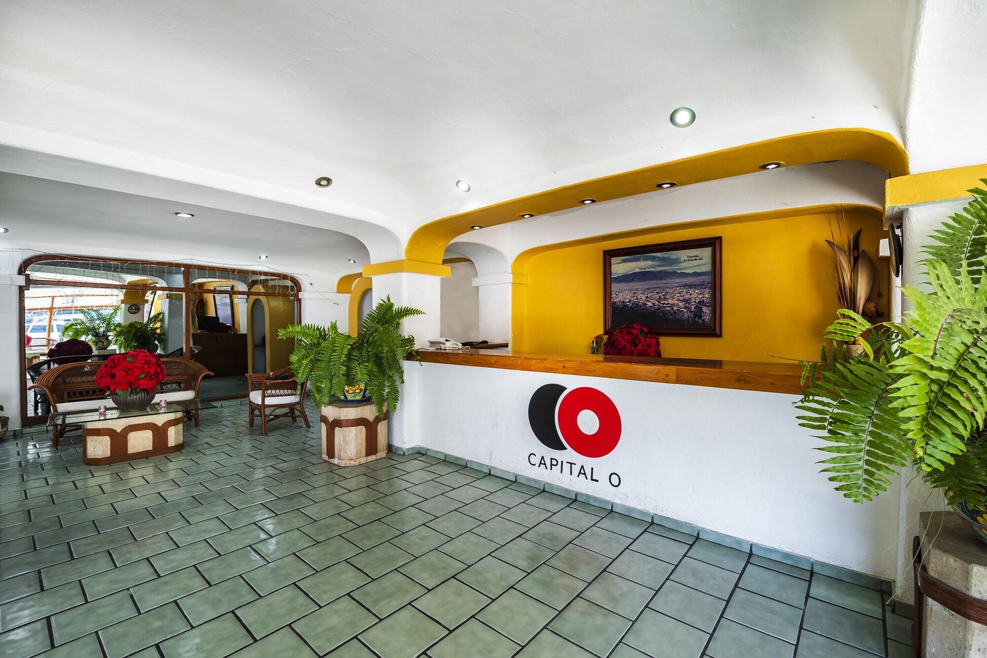 Vista Lobby Capital O Colón,  Ciudad Guzmán Jalisco