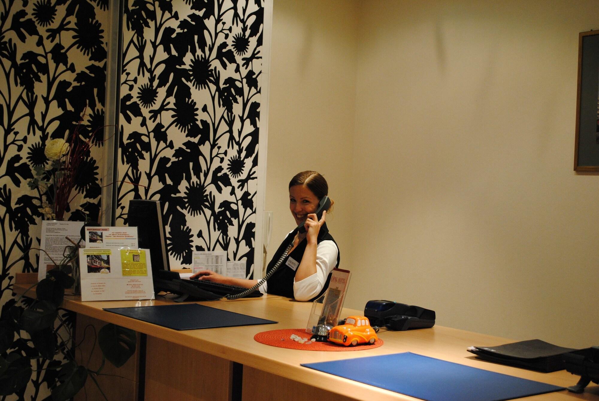 Vista Lobby Opal Hotel