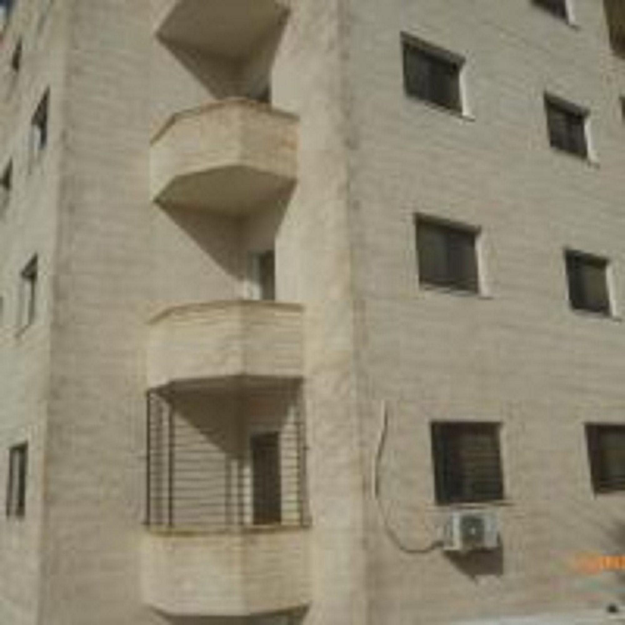 Vista Exterior Faraseen apartments 1