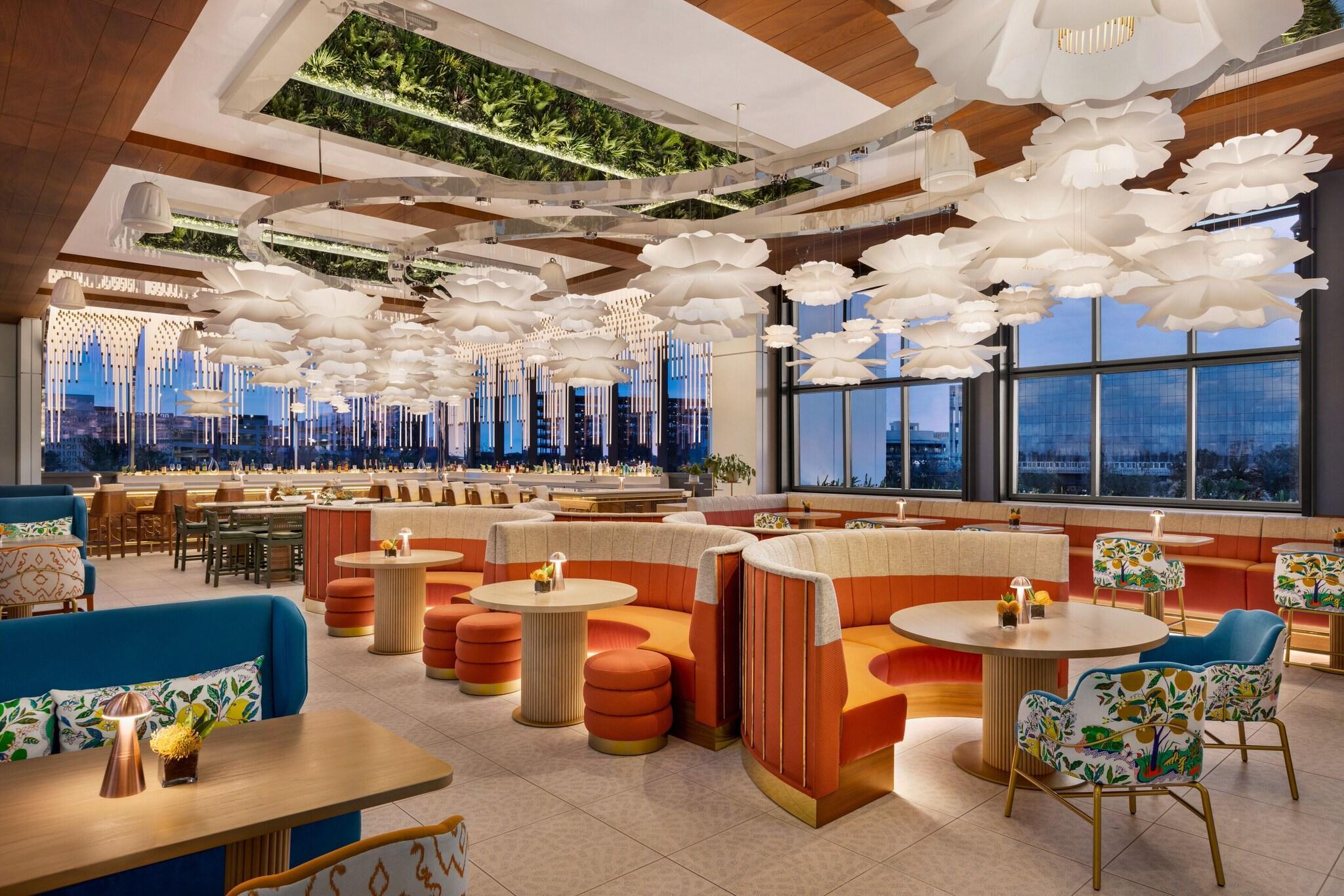 Restaurant Lake Nona Wave Hotel